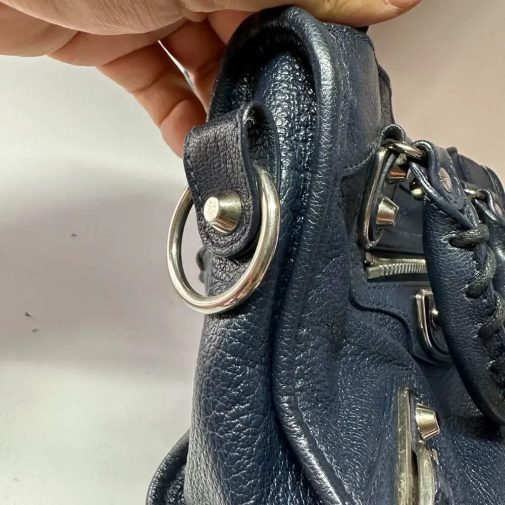 Balenciaga Women Pre-Loved Bag Very Good Condition - Picture 9 of 9